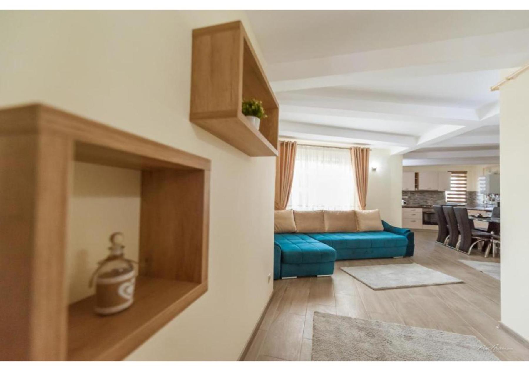 Luxury Apartment ปีเตช ภายนอก รูปภาพ